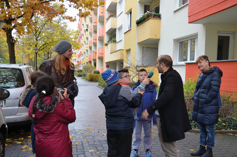 Unterwegs im Brunnenviertel mit dem Projekt KiezGeschichten. Foto: Theresa Rüster