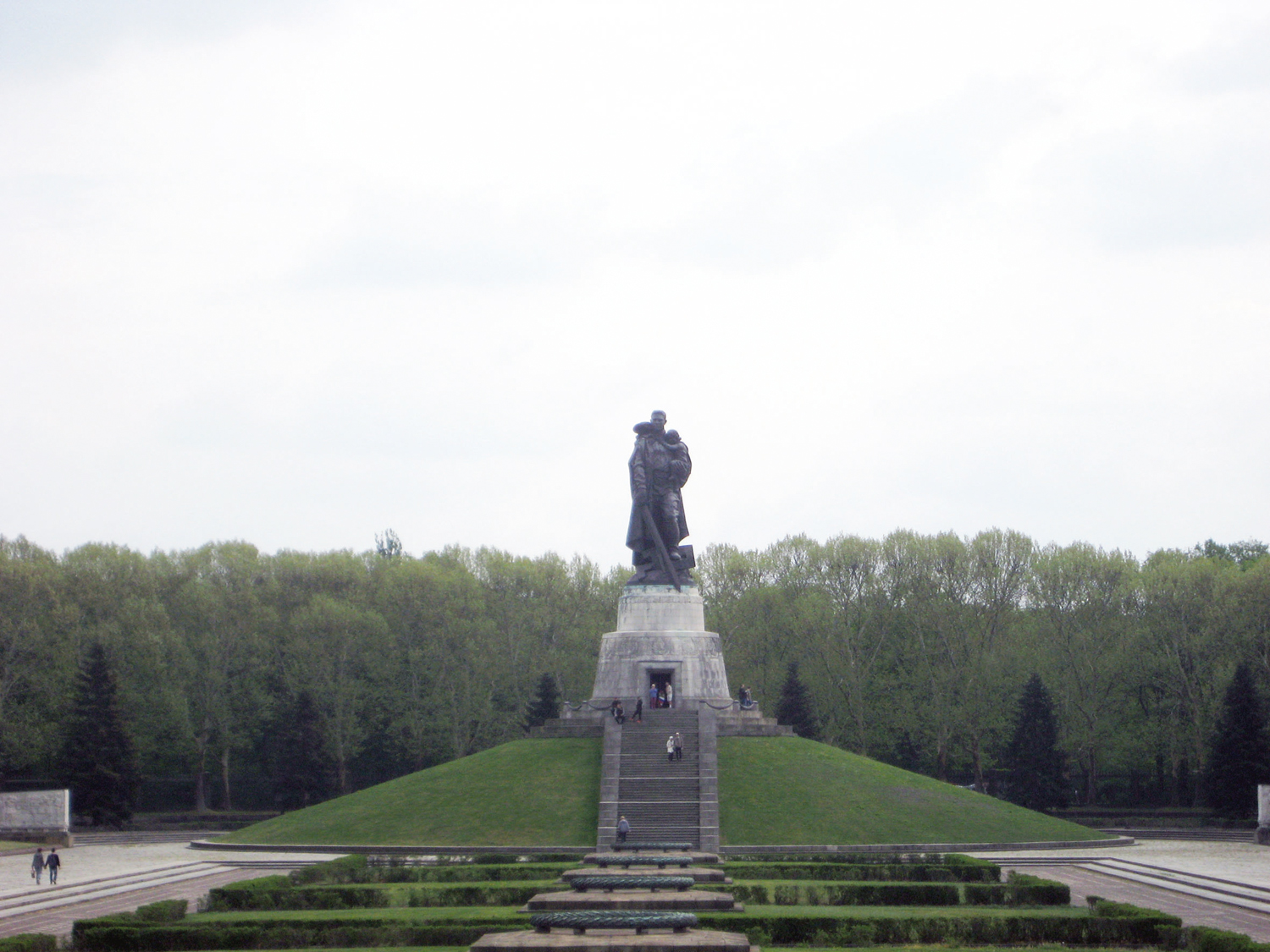 Das Sowjetische Ehrenmal im Treptower Park. Foto: Jakob Hensel