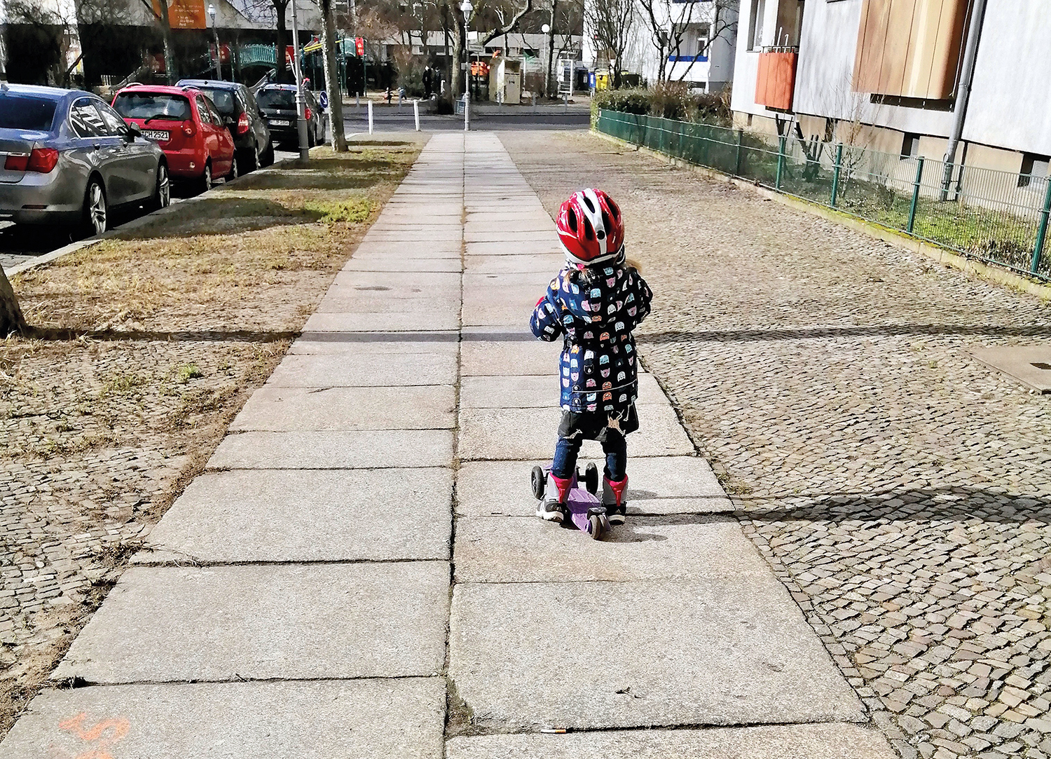 Auf Schweinebäuchen durch die Stadt flanieren