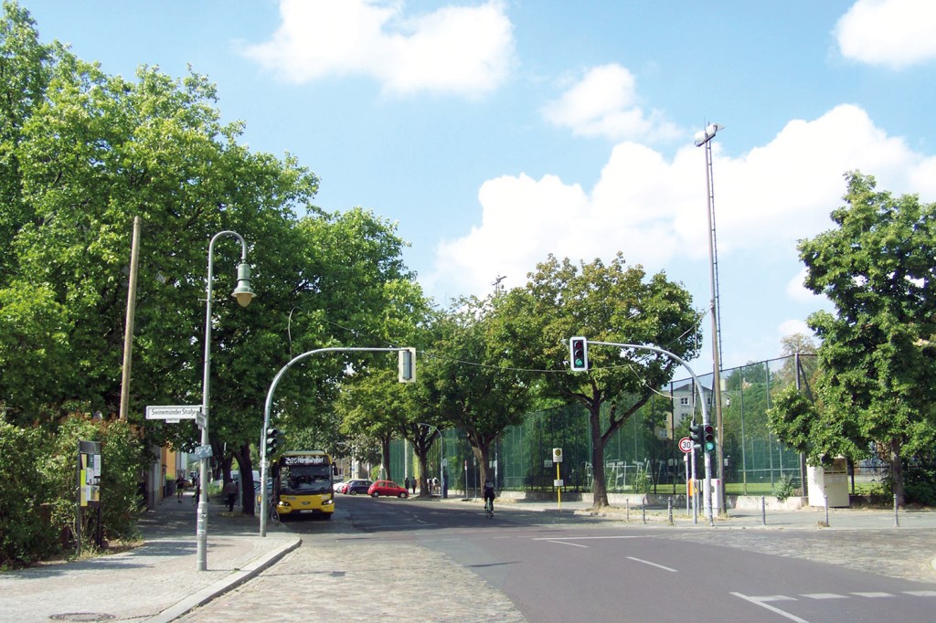 Die Rügener Straße im Jahr 2022. Foto: Ralf Schmiedecke