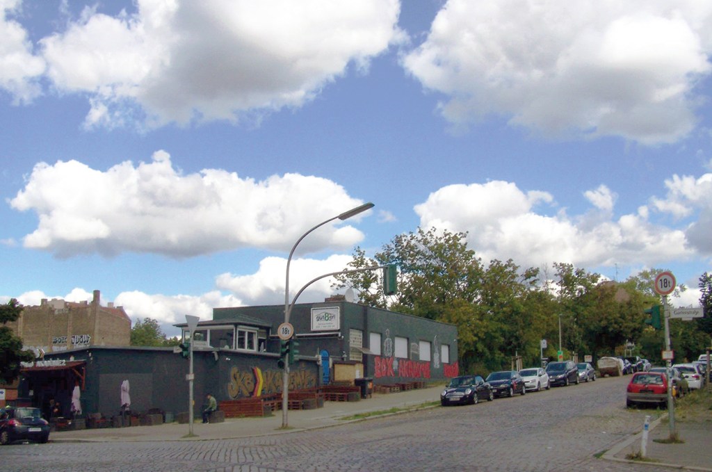 Gerichtstraße an der Einmündung zur Grenzstraße 2022. Foto: Ralf Schmiedecke