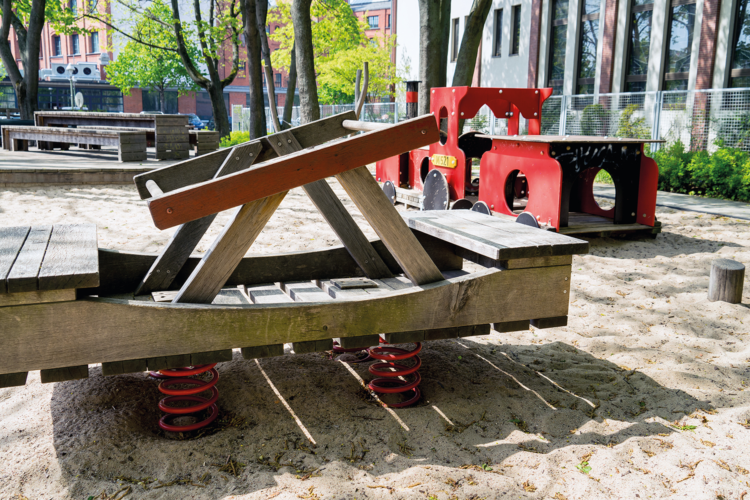 Achtsamkeit: Ab auf den Spielplatz!