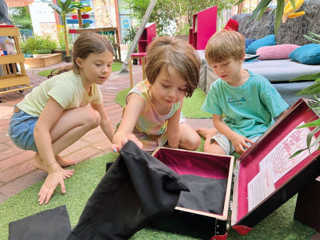 Entdecken und ausprobieren: In den Ferien gibt es im Kindermuseum ein Programm für Kinder. Foto: Labyrinth Kindermuseum Berlin