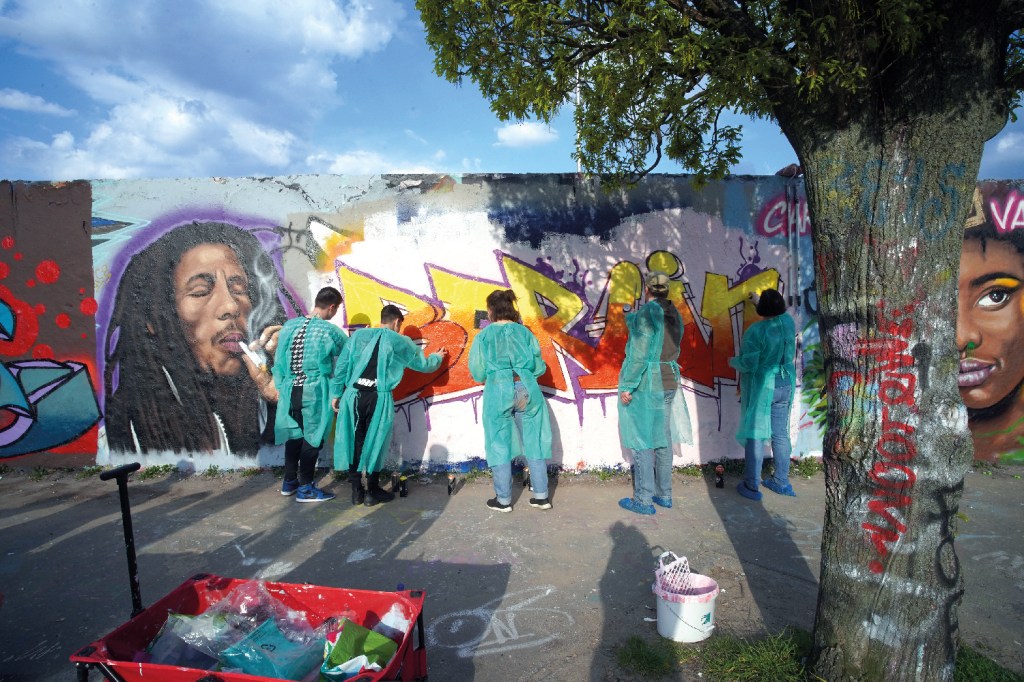 Ein Graffiti-Workshop im Mauerpark. Foto: Alexander Puell
