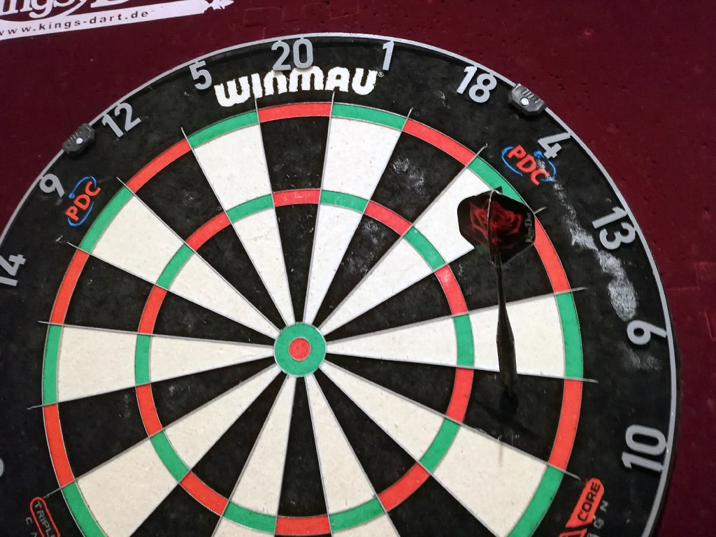 Darts kann gespielt werden. Foto: Hensel