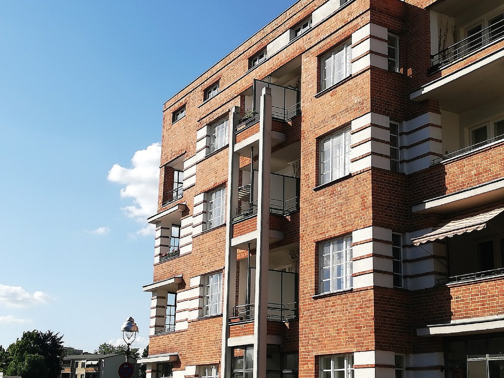 Das Haus in der Bristolstraße gehört zum UNESCO-Weltkulturerbe Schillerparksiedlung. Foto: Hensel
