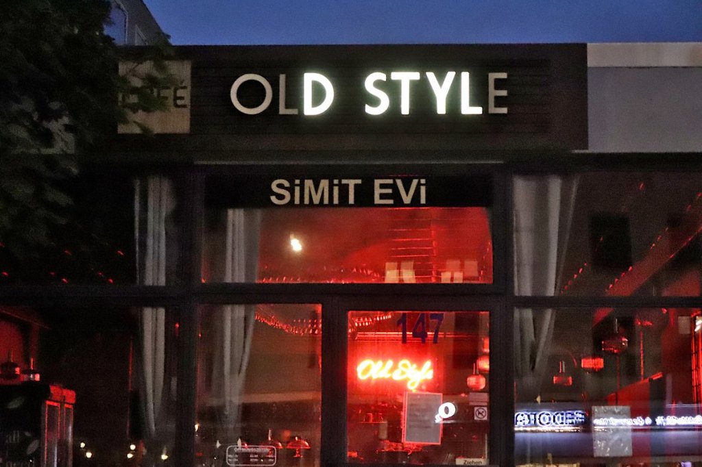 Cafe Old Style