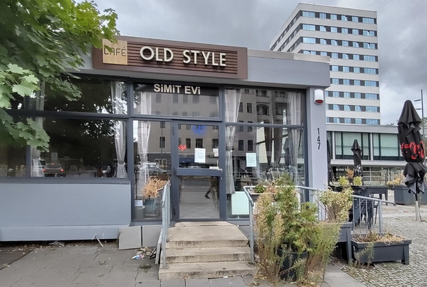 Cafe Old Style
