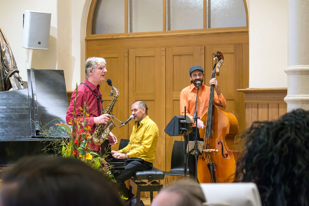 Musikbeitrag bei der Preisverleihung im Paul Gerhardt Stift. Foto: Tobias Dombrowski, Paul Gerhardt Stift