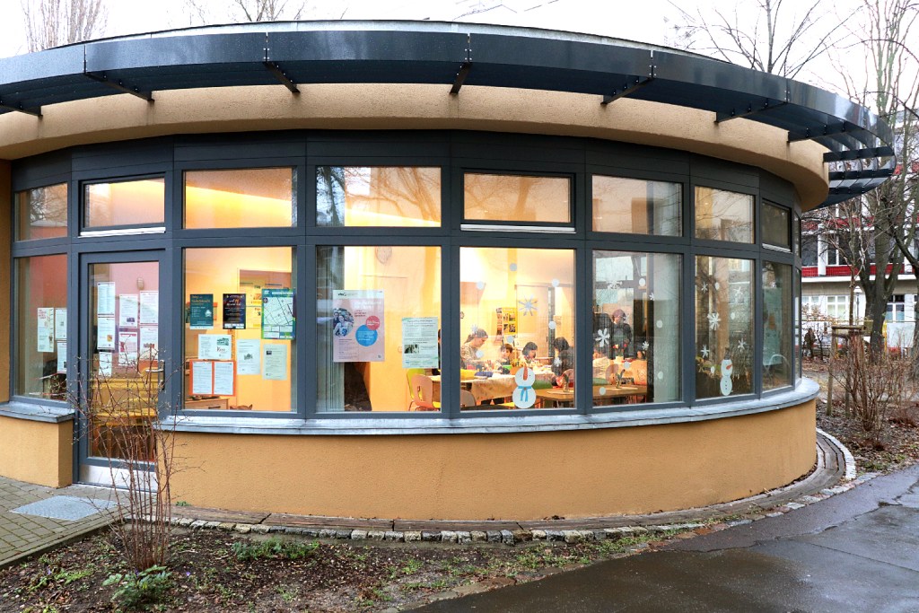 Der Anbau das Familienzentrums bietet Platz für Workshops. Foto: Schnell