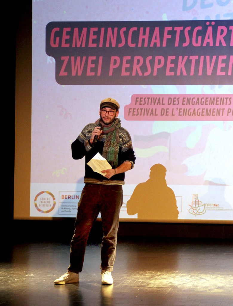 Alexandre Bocage moderiert einen Gartentalk im City Kino. Dabei wurde ein deutsch-französischer Gartenaustausch besprochen. Foto: Hensel