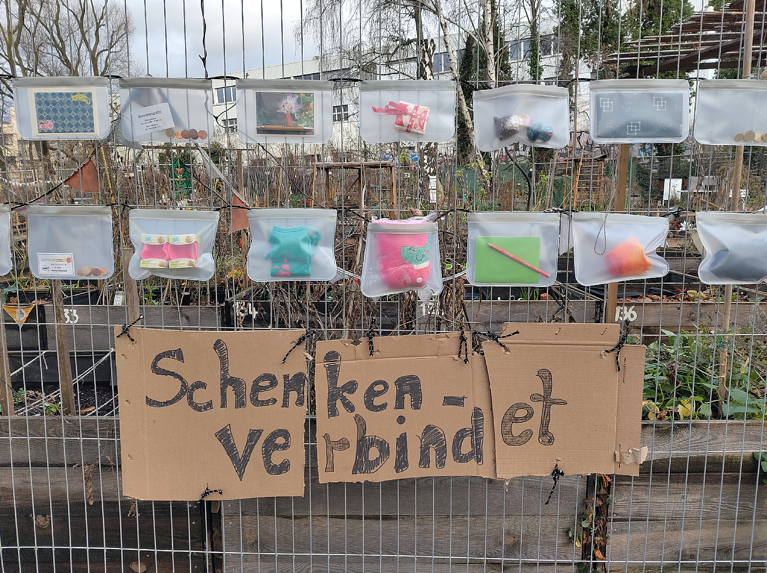 Adventsgeschenk-Kalender am Himmelbeet