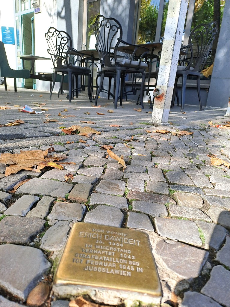 Stolperstein für Erich Dawideit in der Brunnenstraße 118. Foto: Andrei Schnell