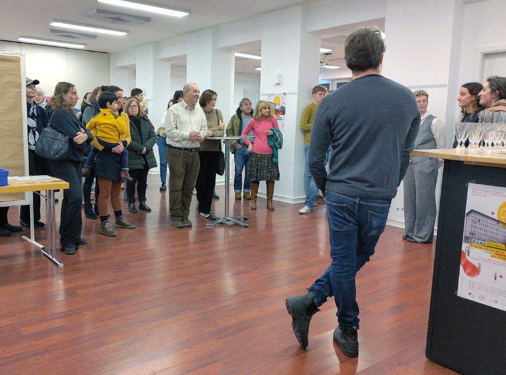 Bei der Vernissage im Centre Français. Foto: Hensel