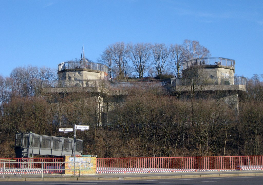 Der Flakturm im Humboldthain: Aussichtspunkt und Fledermaus-Winterquartier. Foto: Hensel