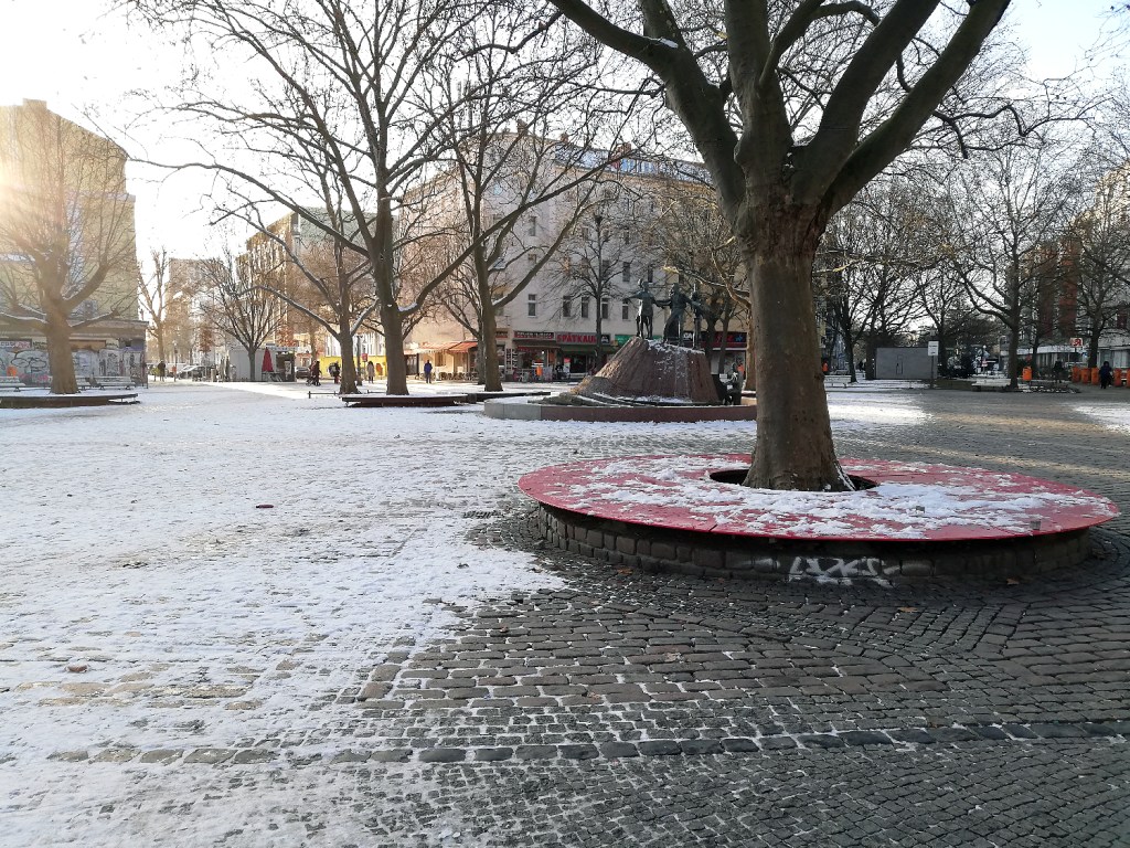 Der Platz an der Kreuzung Gerichtstraße, Lindower Straße und Reinickendorfer Straße wird umbenannt. Foto: Hensel