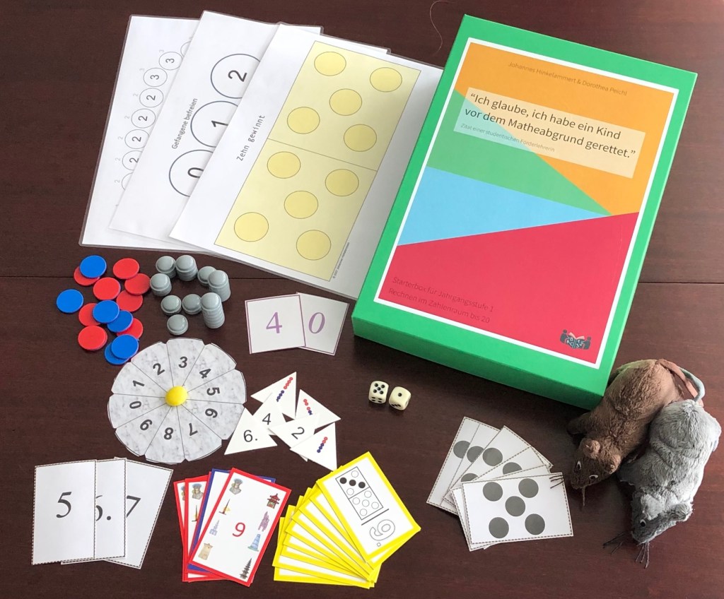 Materialien für die Mathe-Paten. Foto: Bildung und Gesellschaft