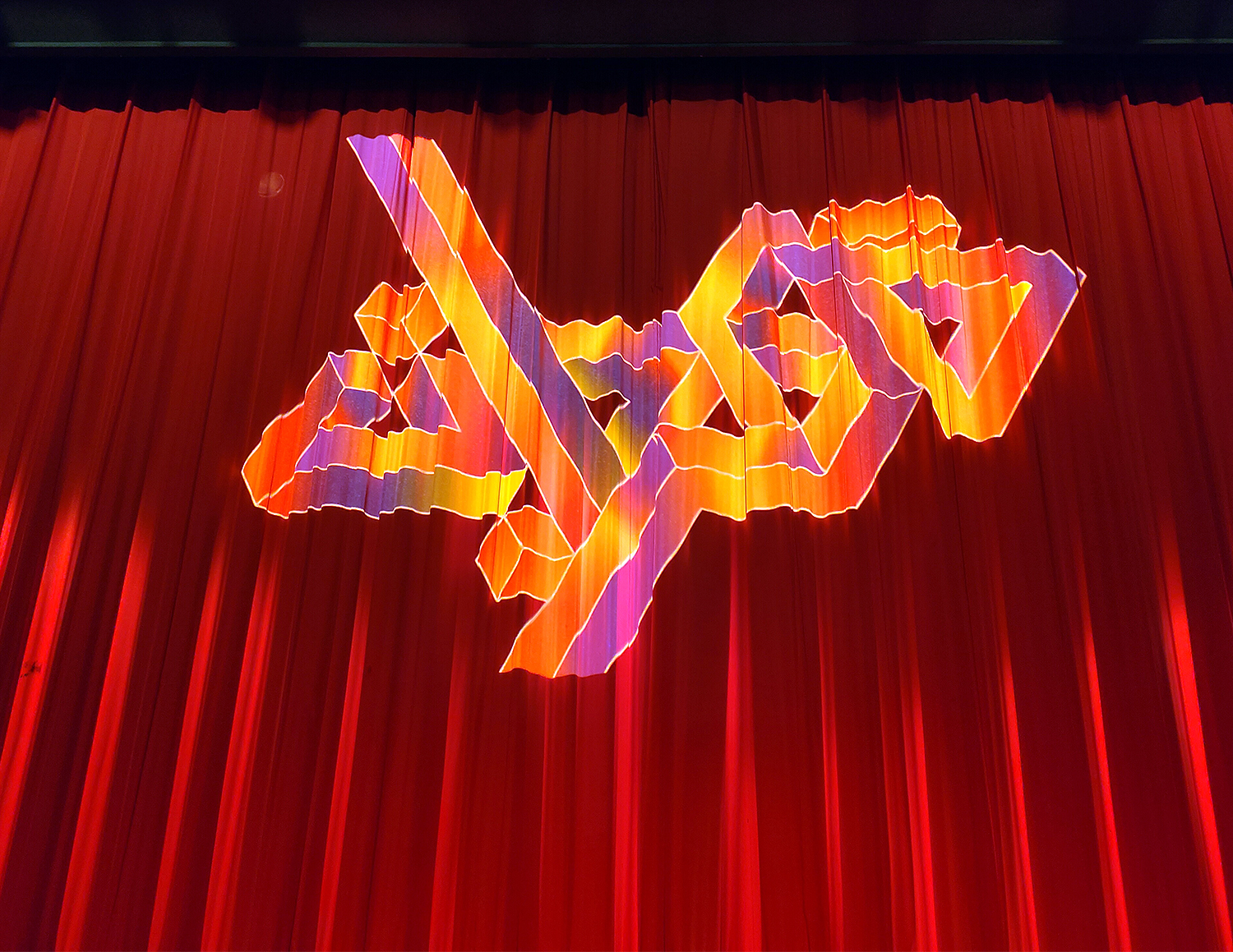 Ein Pferd auf der Treppe, ein Diktator zu Gast