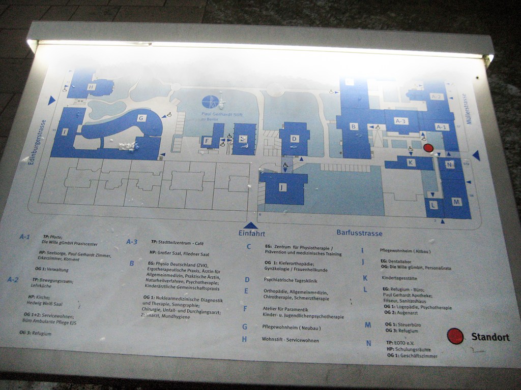 Lageplan auf dem Paul Gerhardt Stift. An der Barfusstraße sollen die Wohnungen entstehen. Foto: Hensel