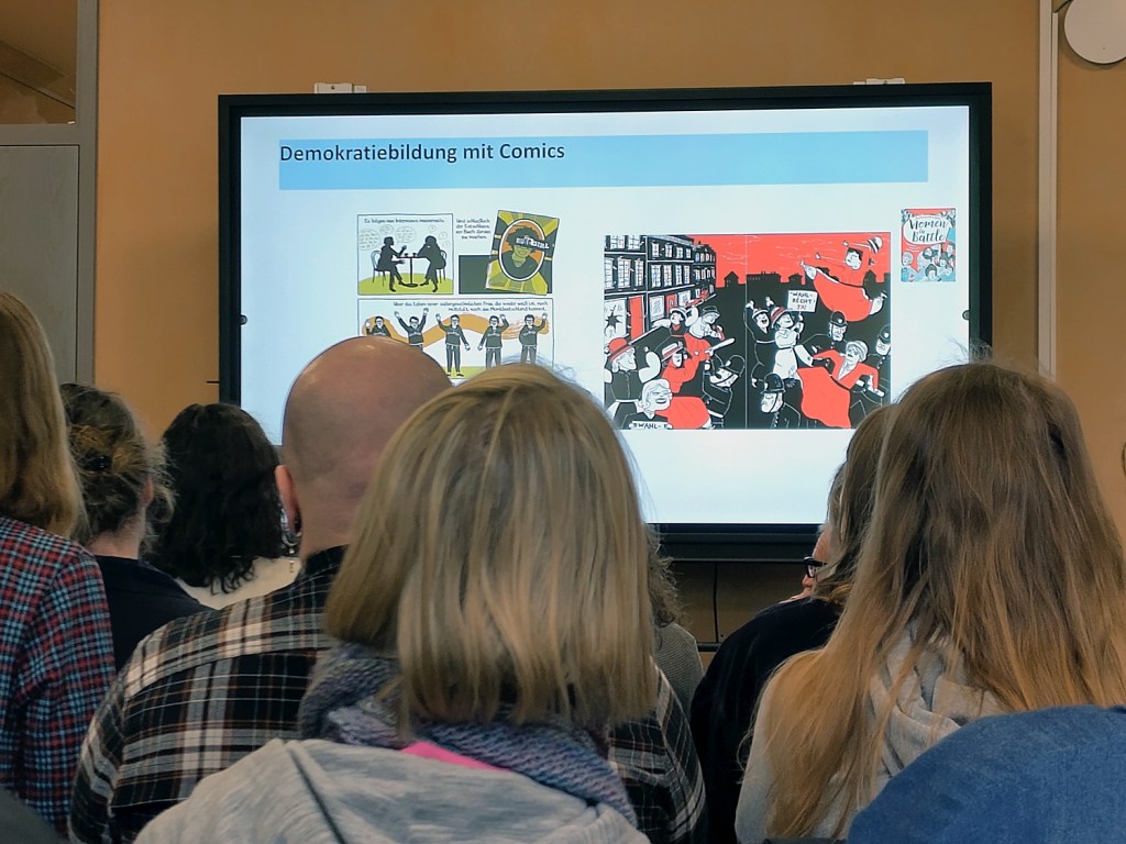 Beim Vortrag über Comicnutzung in der Schule. Foto: Hensel