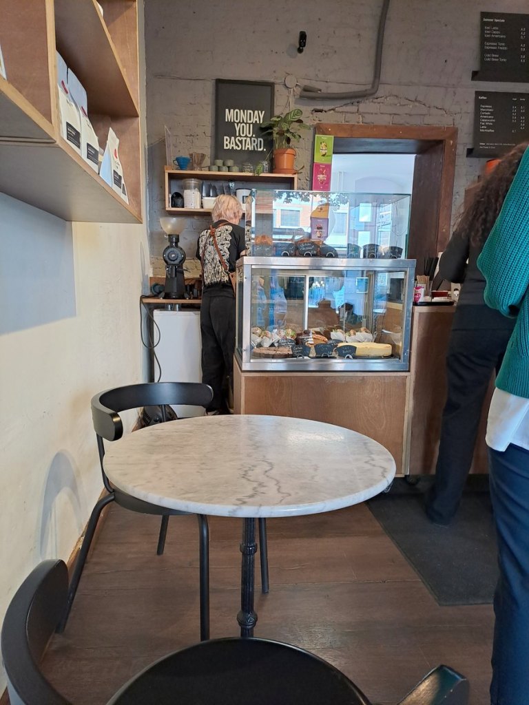 Jetzt auch mit neuem Schild: Utopia Coffee