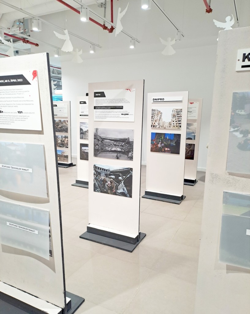 Ausstellung Ukraine Hilfe Berlin