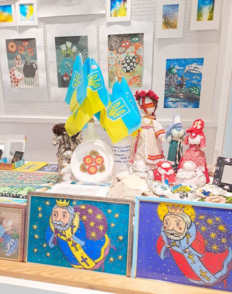 Kunsthandwerk im Laden Ukraine Hile Berlin