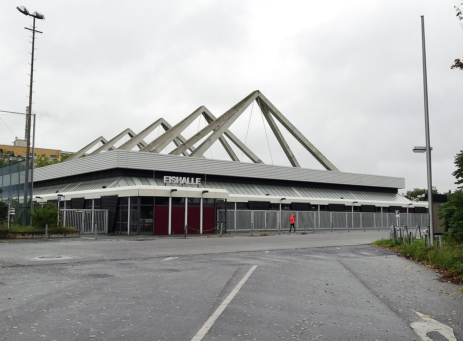 Endlich! Erika-Heß-Eisstadion eröffnet mit FASS-Heimspiel