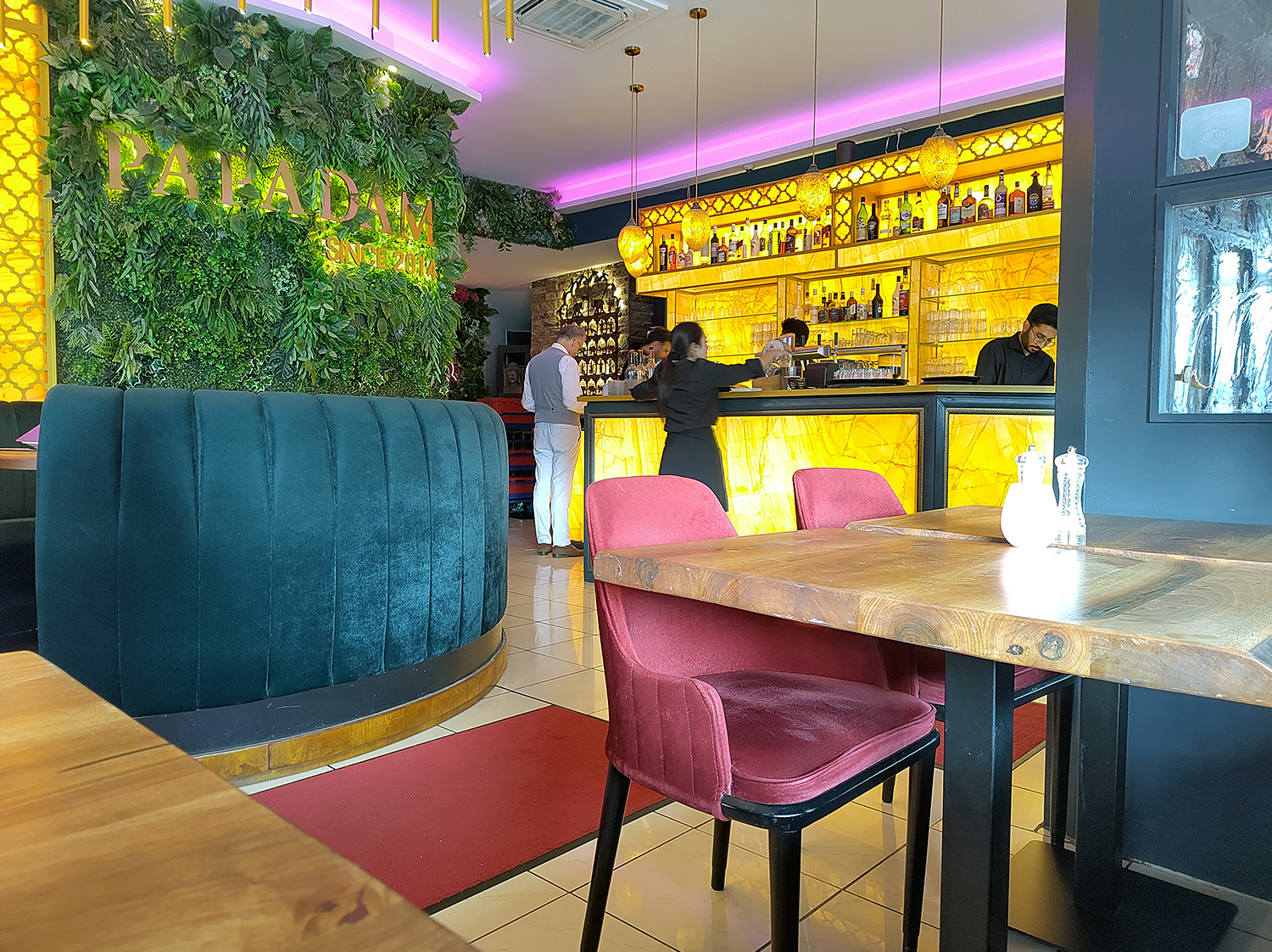 Papadam: Indisch essen hinter der Ewigkeit