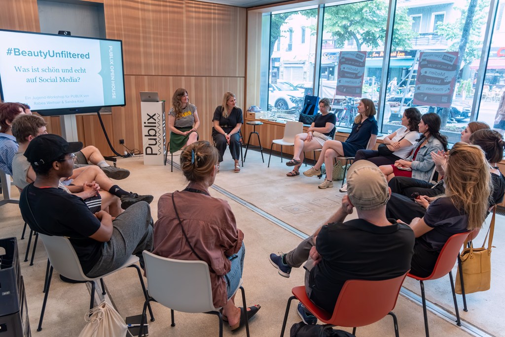Einer von vielen Workshops beim Tag der offenen Tür. Foto: Paul Alexander Probst