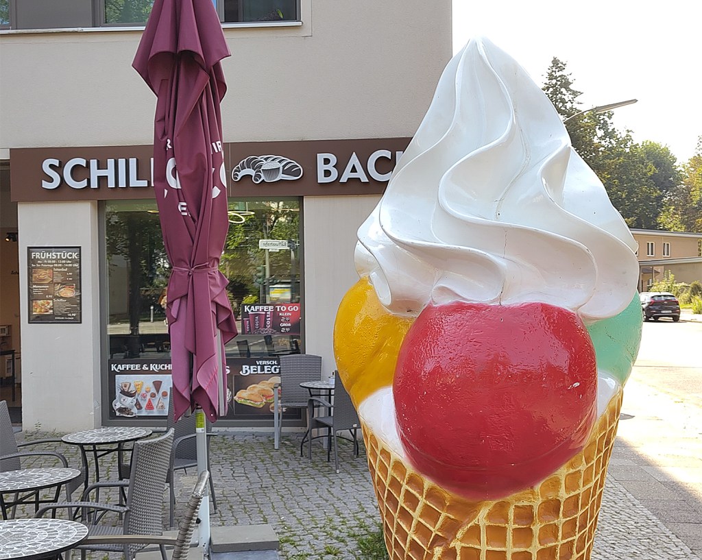 Schiller Back in der Schillerhöhe - hier gibt es auch Eis. Foto: Hensel