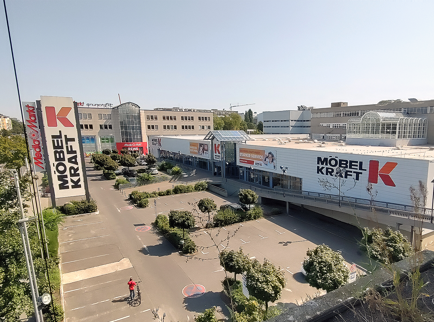 Möbel Kraft schließt und Höffner kommt