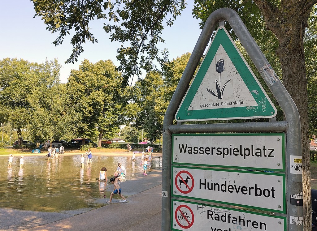 An der Plansche im Schillerpark. Foto: Hensel