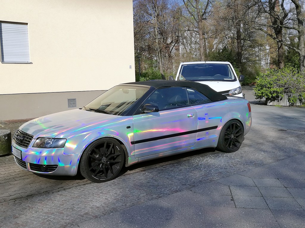 Coole Karre, aber leider ein Falschparker in der Swinemünder Straße. Foto: Hensel