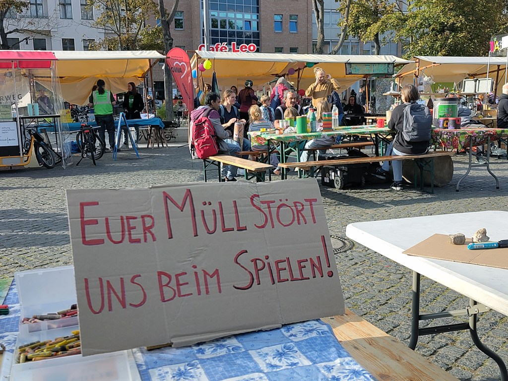 Beim Müllfest auf dem Leopoldplatz. Foto: Hensel