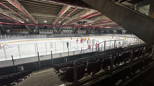 Zurück auf dem Eis! Erika-Heß-Eisstadion ist wieder da