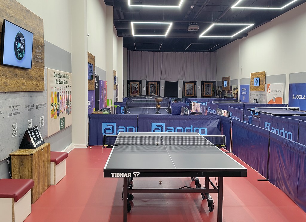 Der Ping Pong Park im ehemaligen Schillerpark-Center. Foto: Hensel