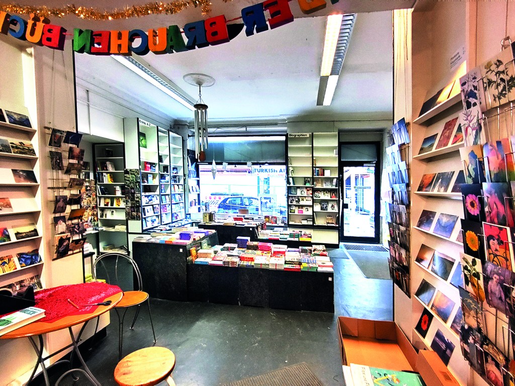 Blick in den Buchladen Belle-et-triste