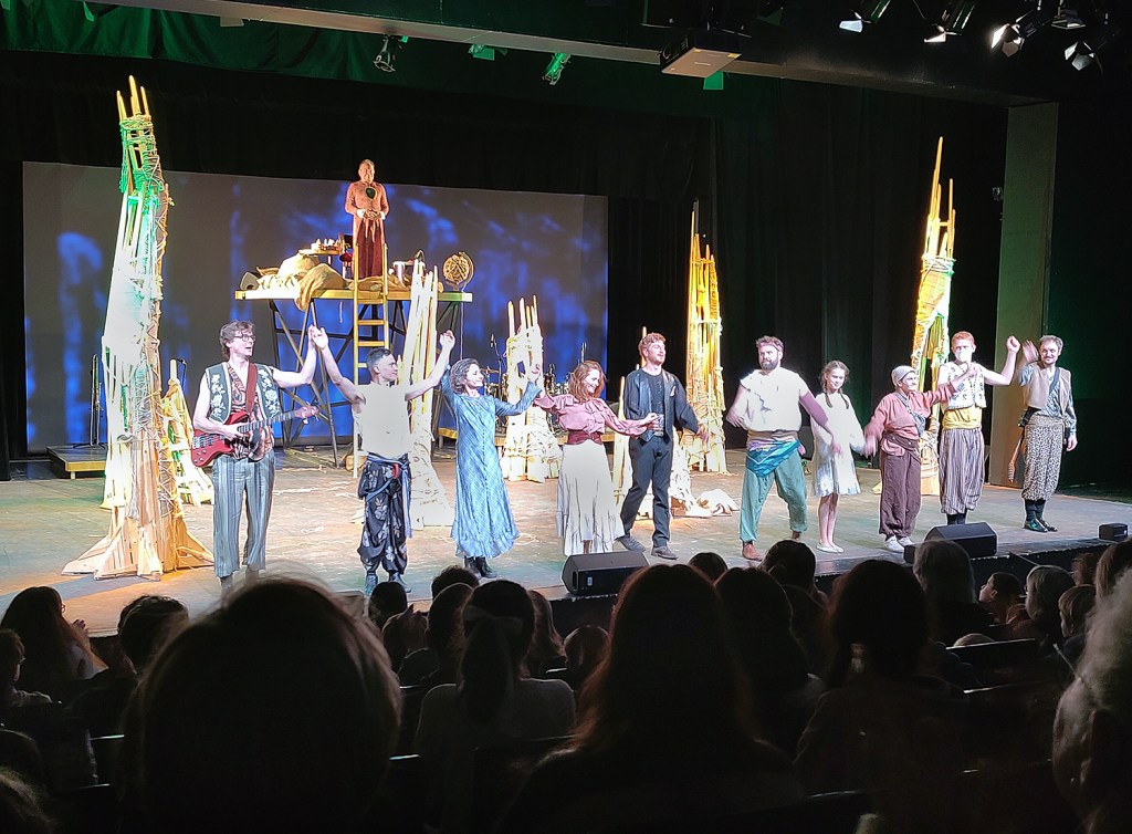 Beim Schlussapplaus der Indoor-Premiere von "Robin Hood"