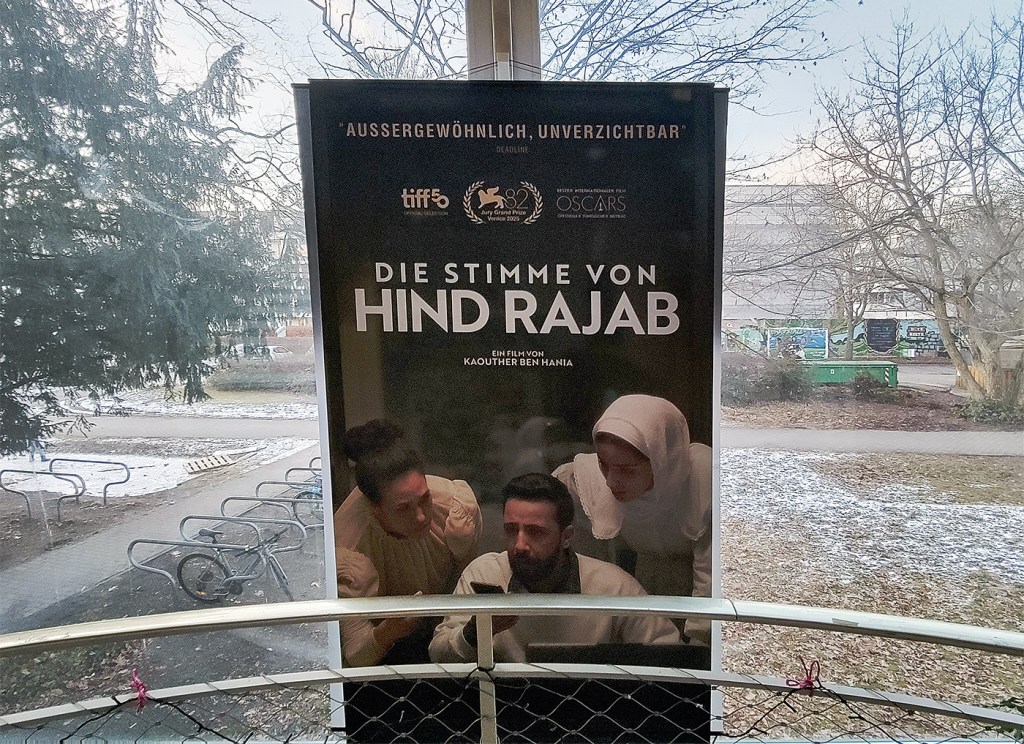 Plakat für den Film "Die Stimme von Hind Rajab" im City Kino Wedding. Foto: Hensel