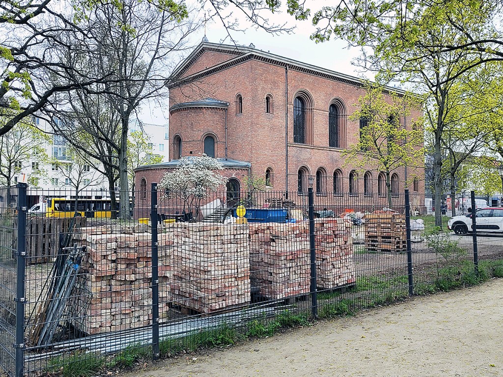 Die Nazarethkirche ist derzeit noch Baustelle. Foto: Hensel
