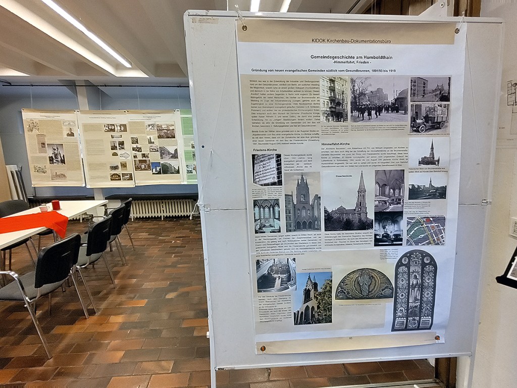 Blick auf die Ausstellung zur Geschichte der Himmelfahrtkirche. Foto: Hensel