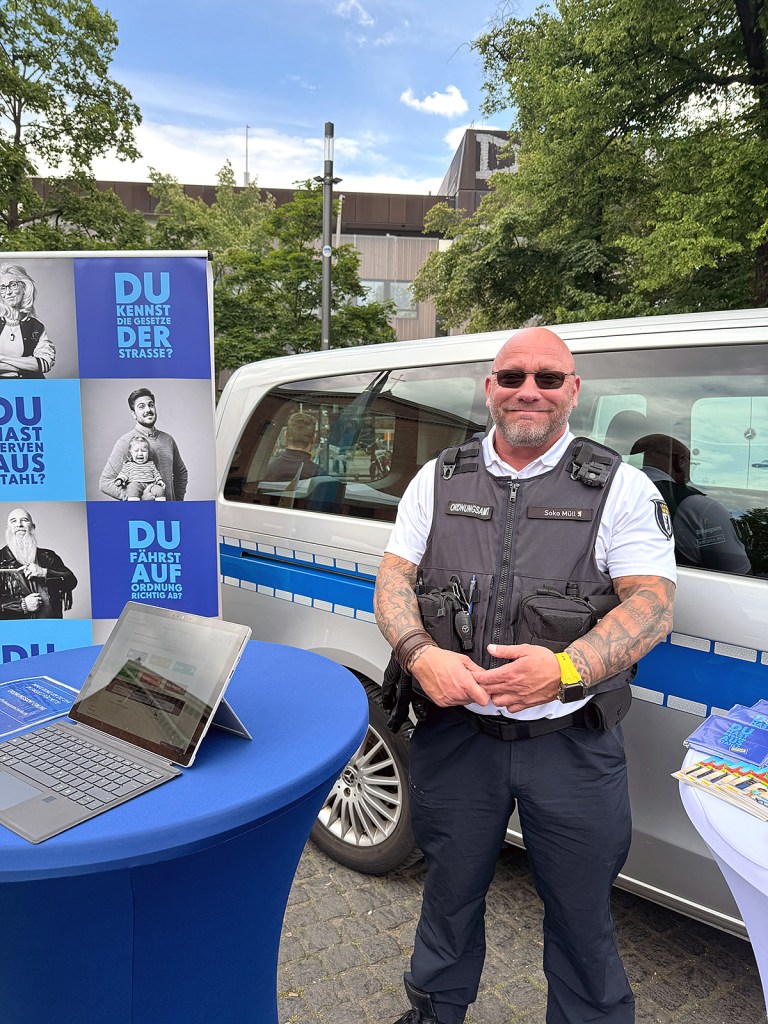 Mit dabei: die Polizei. Foto: BA Mitte