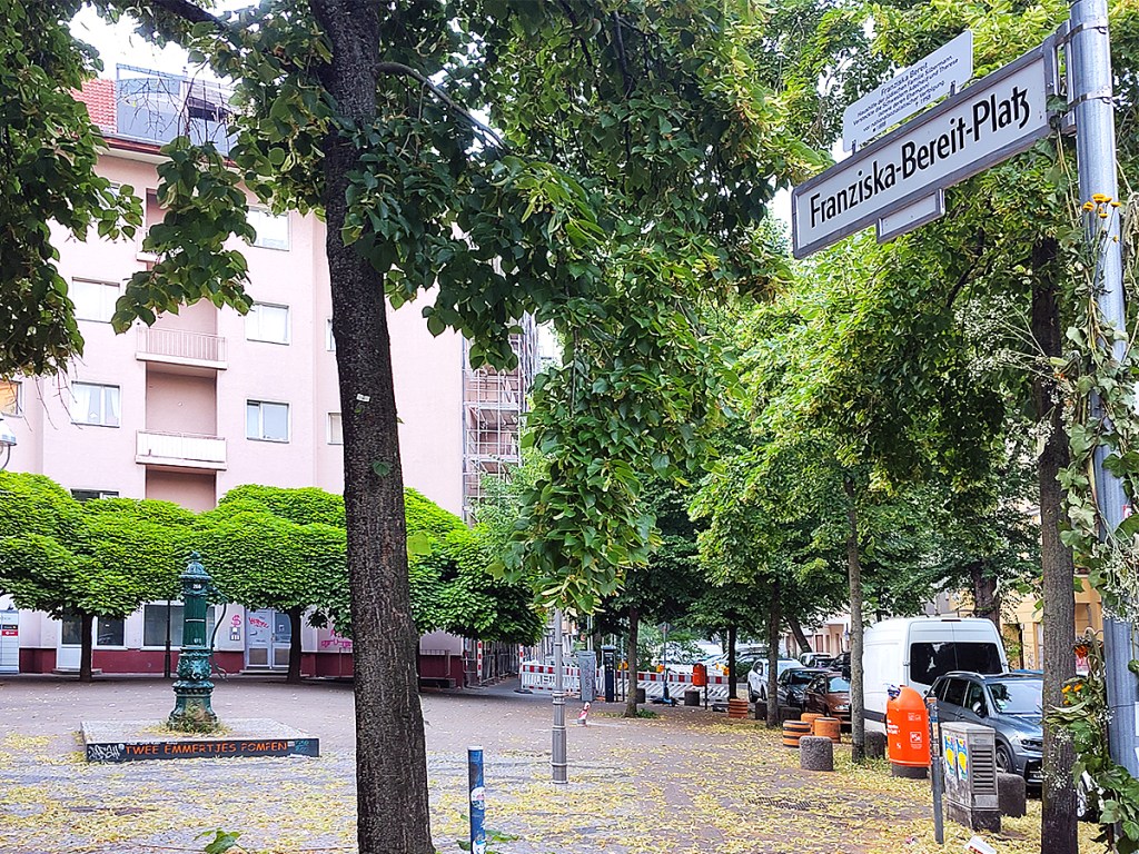 Weddinger Platz, nun auch mit Namen: Franziska-Bereit-Platz. Foto: Hensel