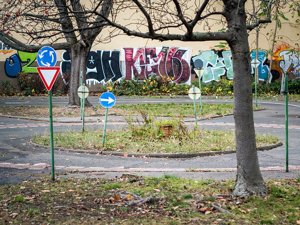 Die Jugendverkehrsschule in der Gottschedstraße ist in die Jahre gekommen. Foto: Sulamith Sallmann