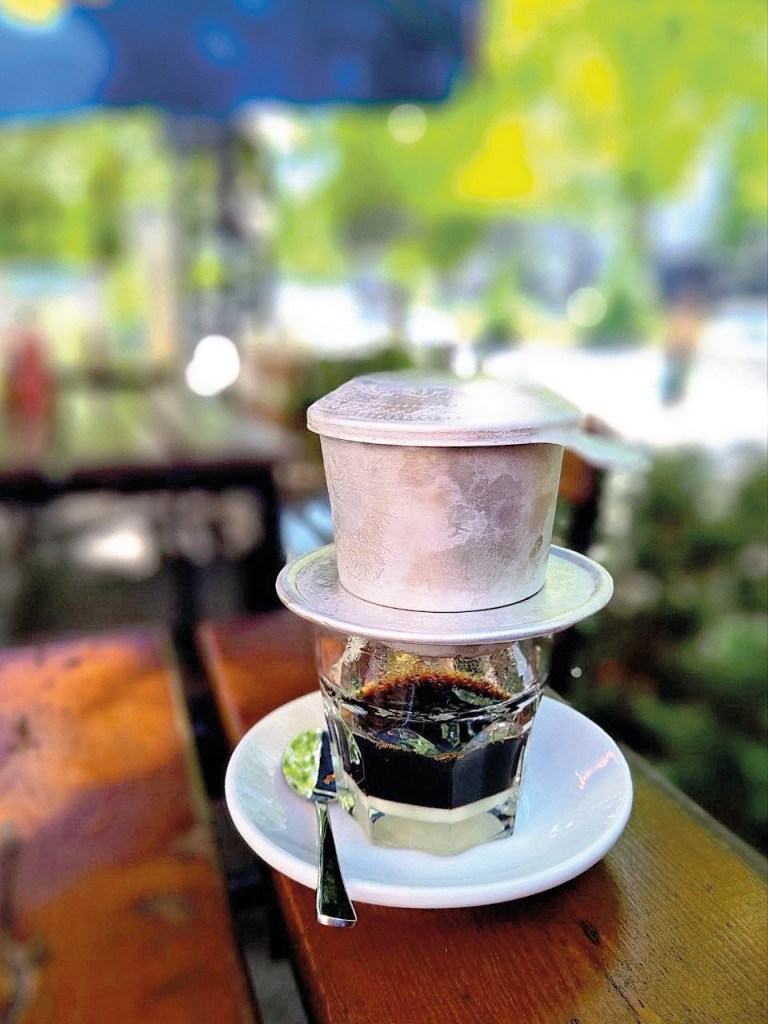 Vietnamesischer Kaffee bei Nguyen Kitchen Berlin in der Brunnenstraße. Foto: Arne Schmelzer