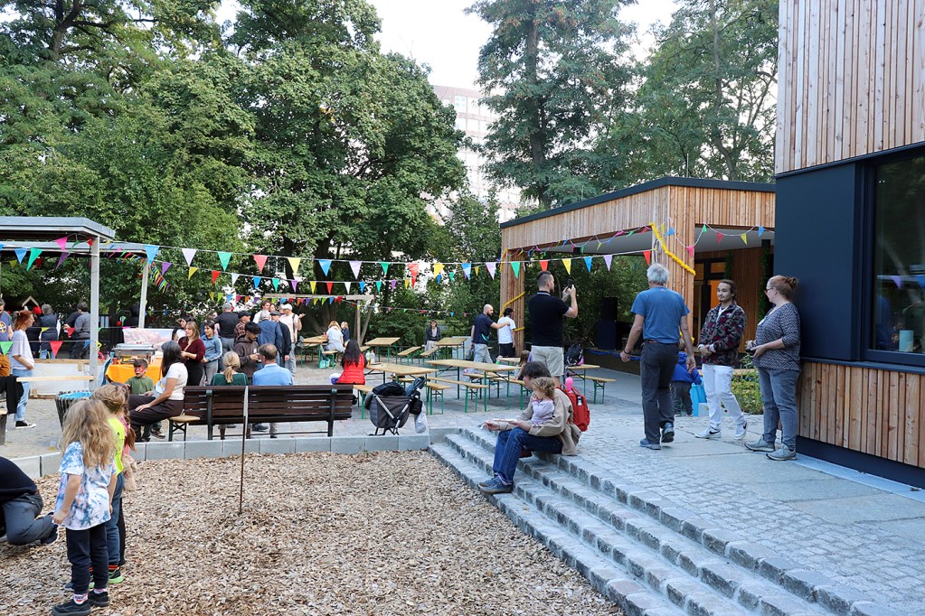 Mit einem Sommerfest wurde der neue ASP Humboldthain eröffnet