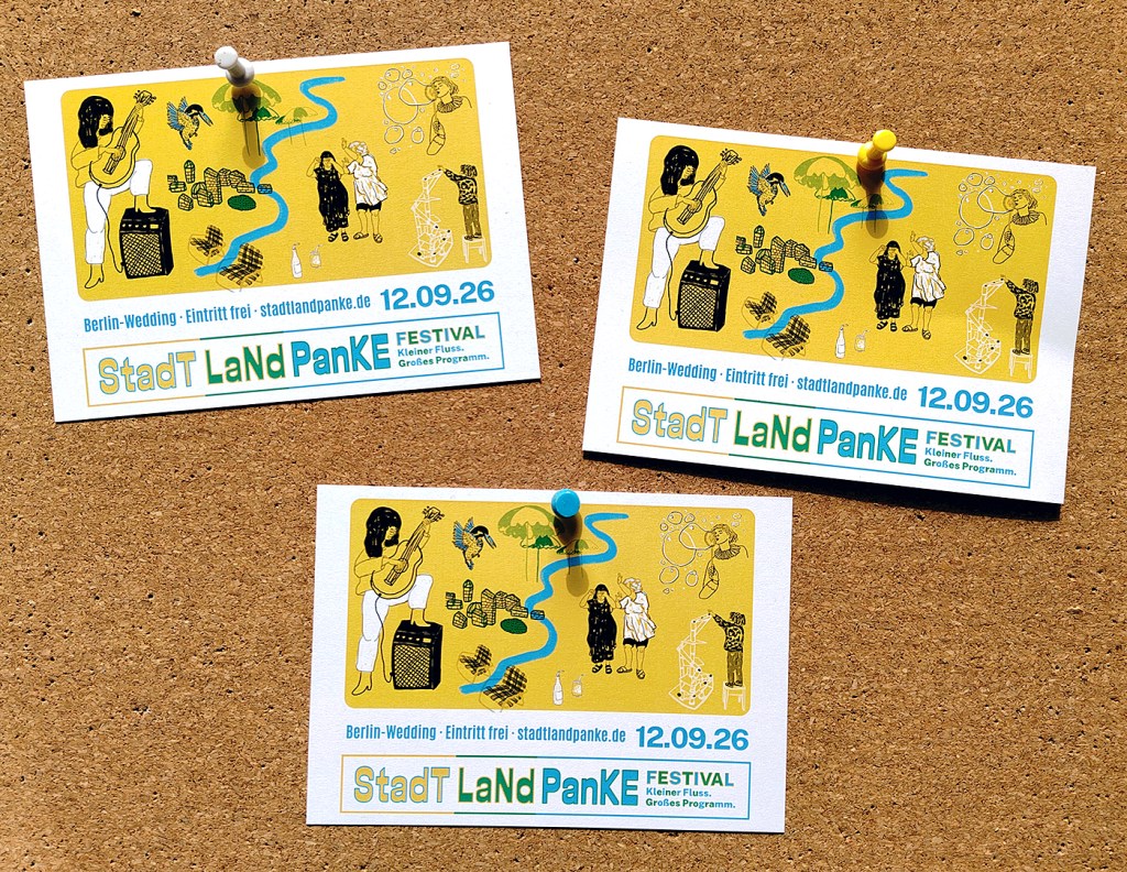 drei Flyer des "Stadt Land Panke"-Festivals an einer Pinnwand