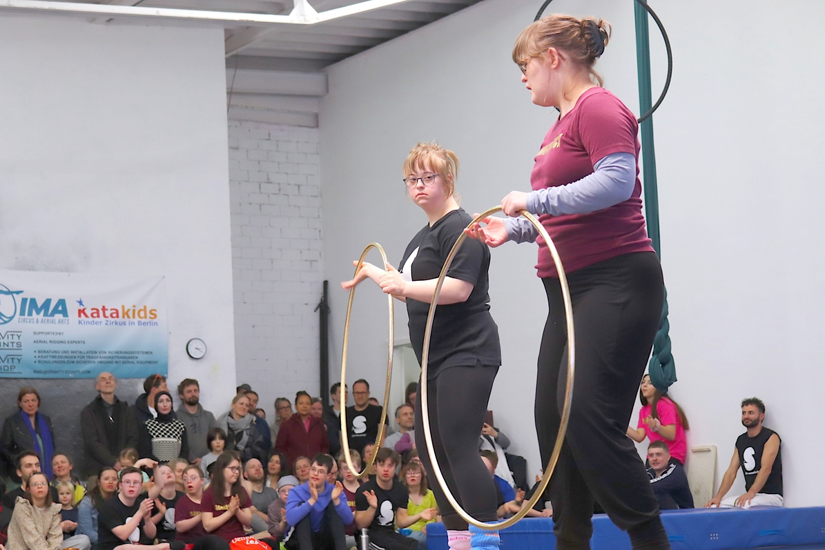 Circus Sonnenstich: Artistik ohne Grenzen in der Uferstraße